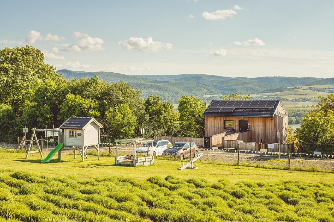 Natura Hill Panzió&Slow Food Fine Bistro Zebegény Exterior foto
